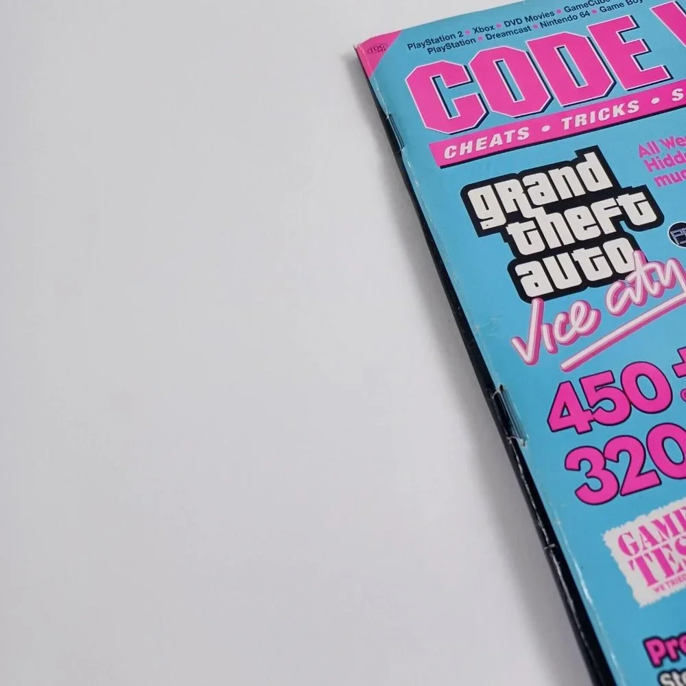 Code Vault Grand Theft Auto Vice City Magazine Jan/Feb 03 GTA *MINOR WEAR